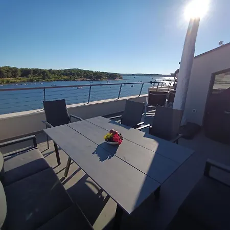 Penthouse Sunset * Medolino