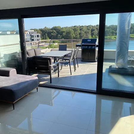 Penthouse Sunset Apartment Medulin